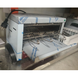 toaster à pince pour croque monsieur léger compact matériel resto